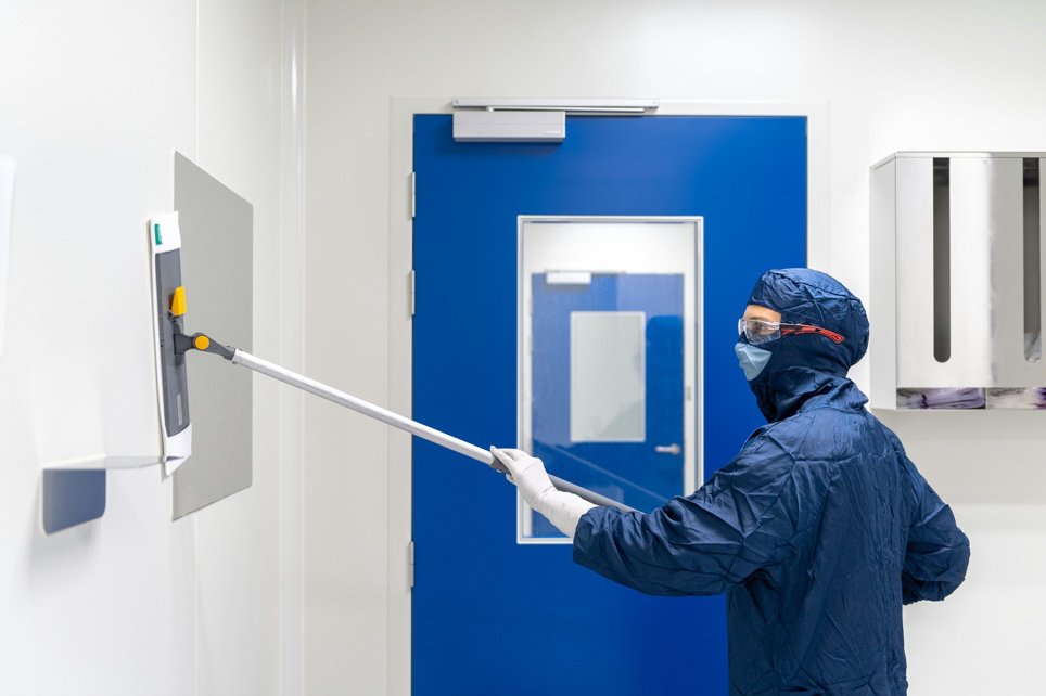 medical facility cleaning