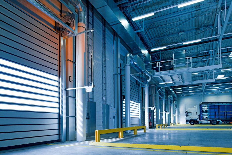 Distribution center maintained by a commercial janitorial team in Kansas City